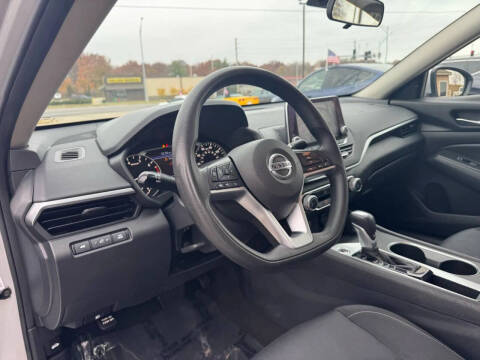 2022 Nissan Altima 2.5 SV