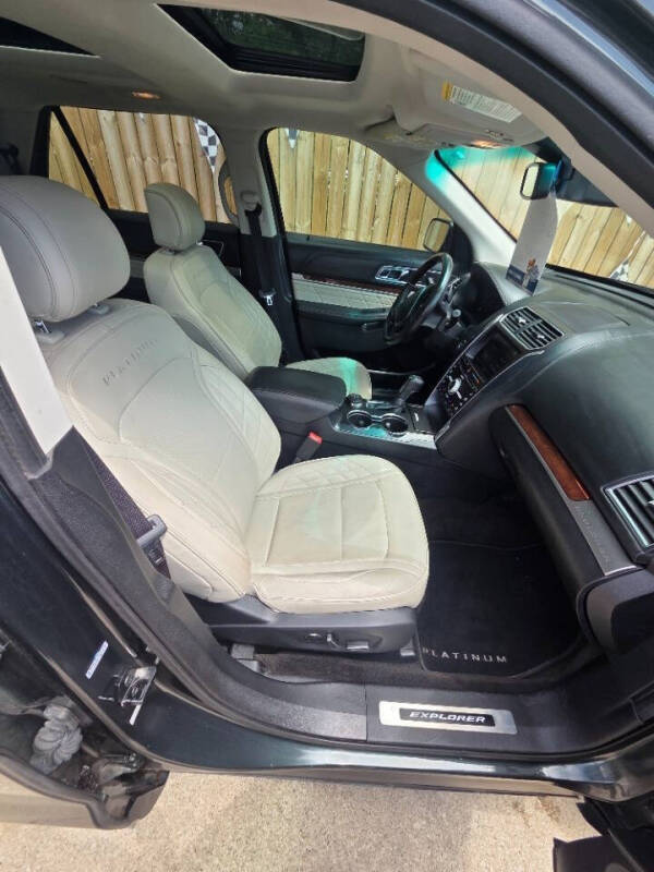 2016 Ford Explorer Platinum
