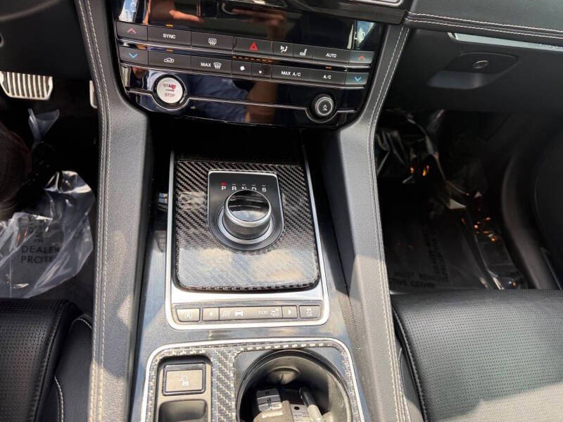 2017 Jaguar F-PACE S