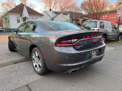2015 Dodge Charger SXT
