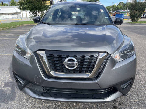 2019 Nissan Kicks SR