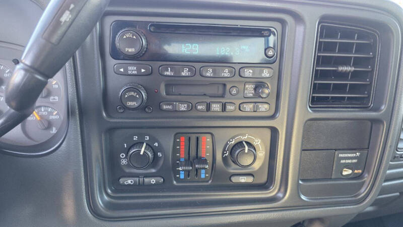 2004 Chevrolet Silverado 1500 LS