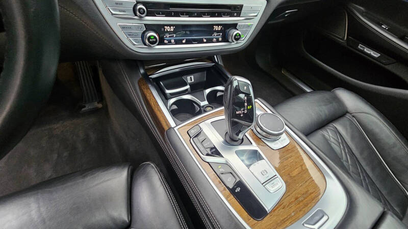 2016 BMW 7 Series 750i xDrive