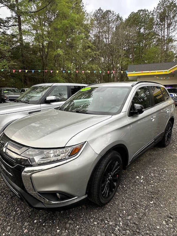 2020 Mitsubishi Outlander LE