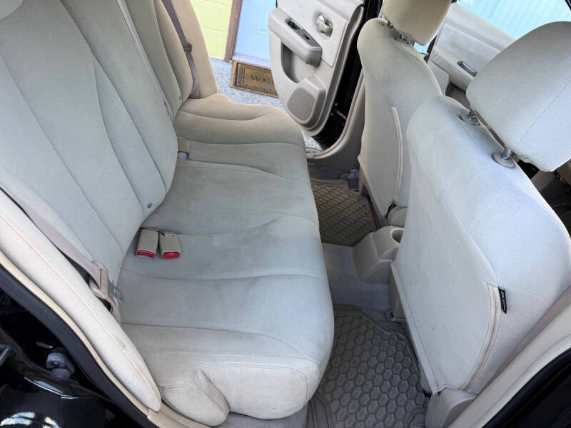 2009 Nissan Versa 1.8 S