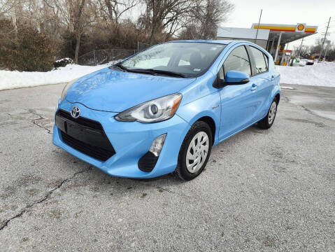 2016 Toyota Prius c Three