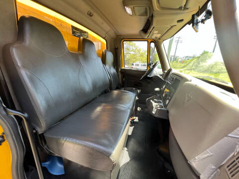 2018 International DuraStar 4300