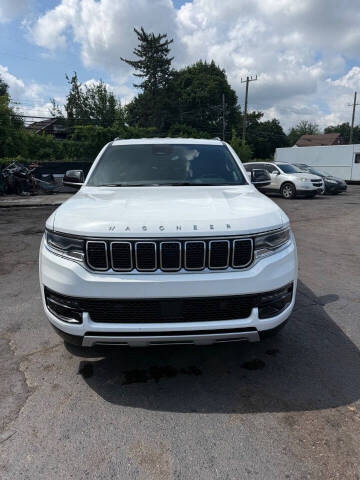 2023 Jeep Wagoneer L Carbide