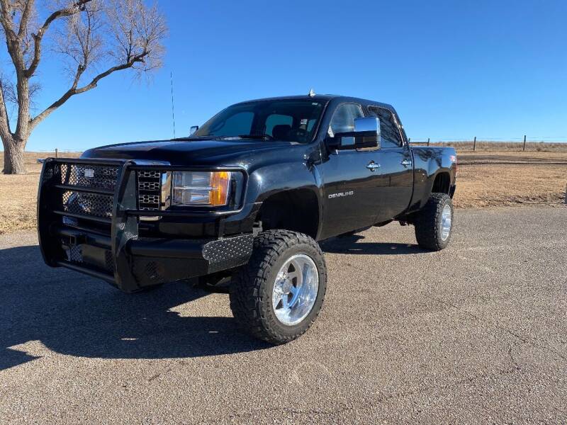 2014 GMC Sierra 2500HD for sale at TNT Auto in Coldwater KS