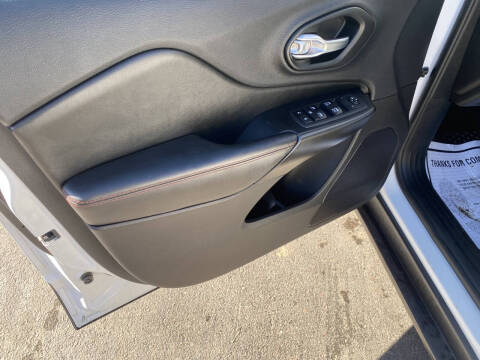 2020 Jeep Cherokee Trailhawk