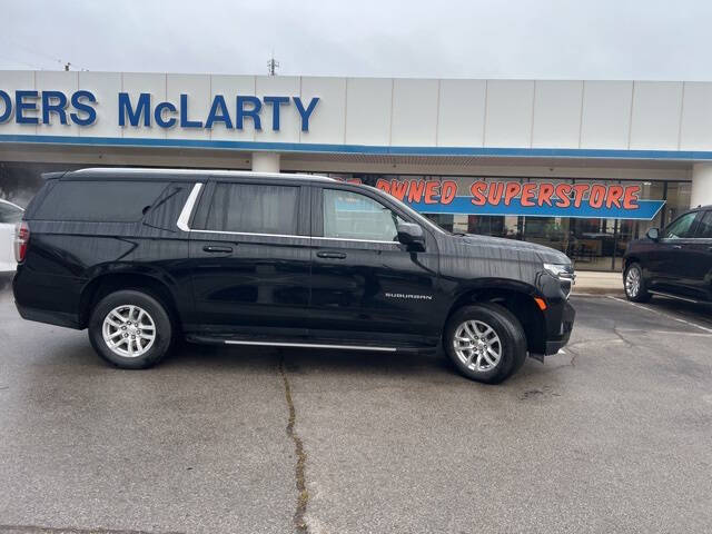 2024 Chevrolet Suburban LT