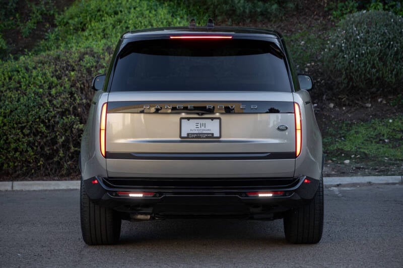 2023 Land Rover Range Rover SE photo 53