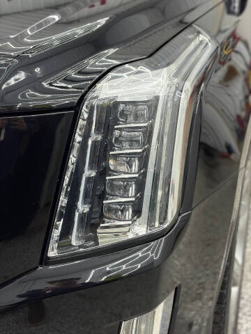 2019 Cadillac Escalade Luxury