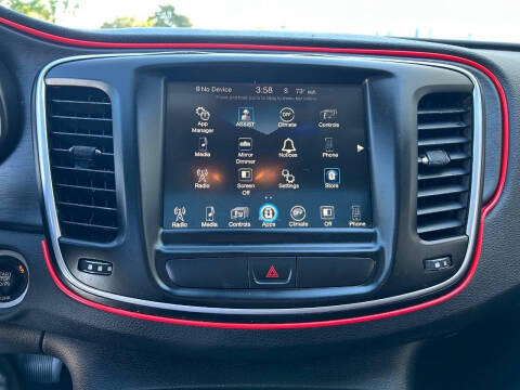 2016 Chrysler 200 Limited