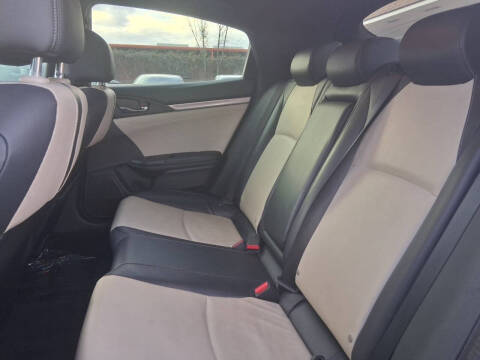 2018 Honda Civic EX-L w/Navi