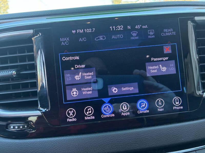 2017 Chrysler Pacifica Touring-L Plus