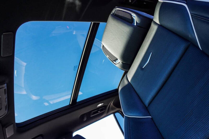 2024 Cadillac Escalade Premium Luxury