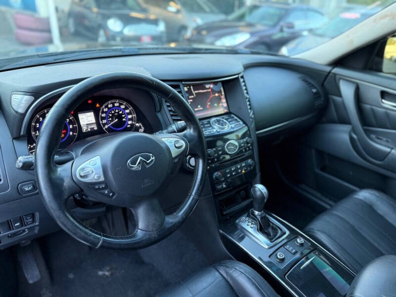 2014 Infiniti QX70