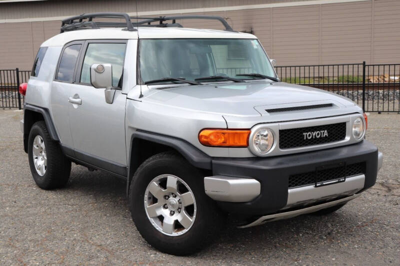 2007 Toyota FJ Cruiser for sale at California Auto Sales in Auburn CA