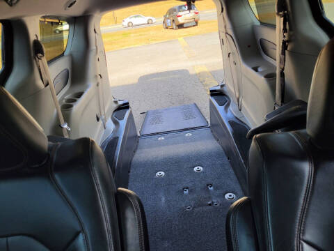 2018 Chrysler WHEELCHAIR VAN