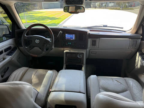 2004 Cadillac Escalade