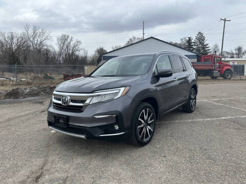 2022 Honda Pilot for sale at ONG Auto in Farmington MN