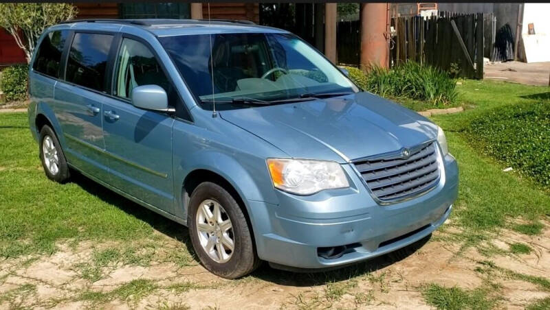 2009 Chrysler Town and Country for sale at C and G Used Cars LLC in Slidell LA