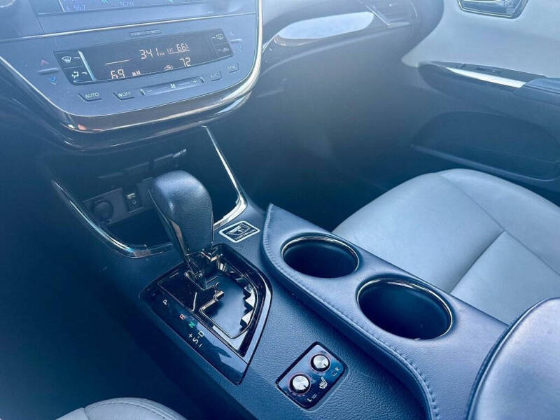 2013 Toyota Avalon XLE