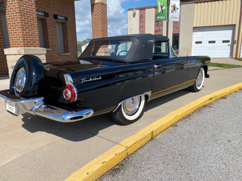 1956 Ford Thunderbird