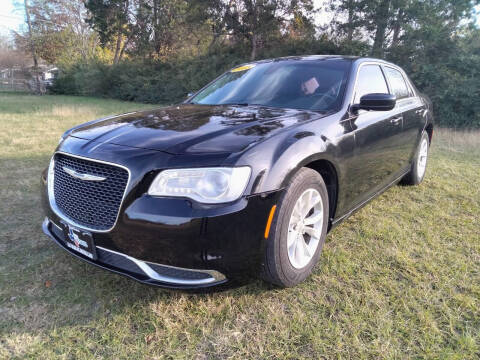 2015 Chrysler 300 for sale at LA PULGA DE AUTOS in Dallas TX