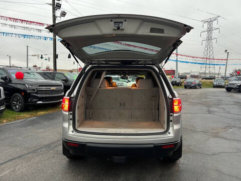 2008 Saturn Outlook XE