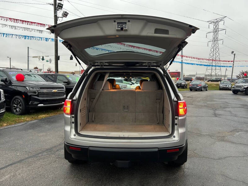 2008 Saturn Outlook XE