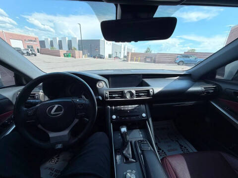 2017 Lexus IS 350