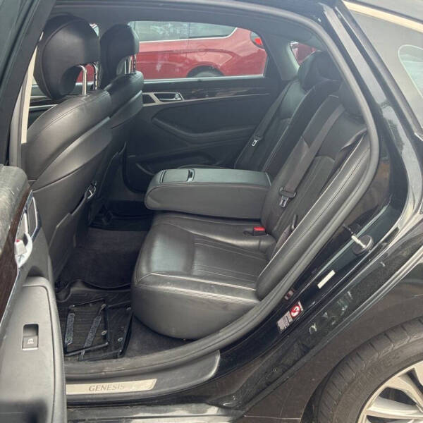 2016 Hyundai Genesis