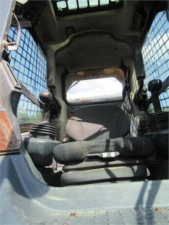 2011 John Deere 329D