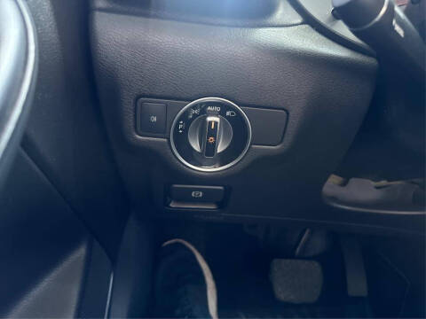 2018 Infiniti QX30 Luxury