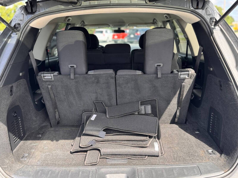 2020 Nissan Pathfinder S