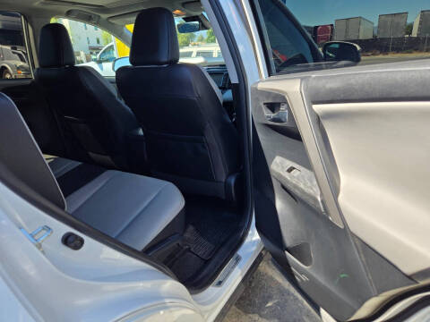 2017 Toyota RAV4 Platinum