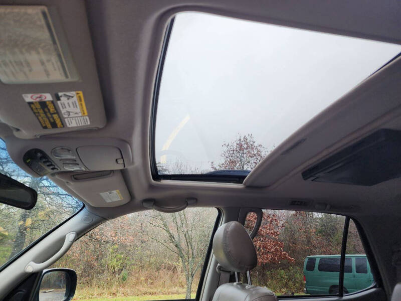 2006 Toyota Sequoia SR5