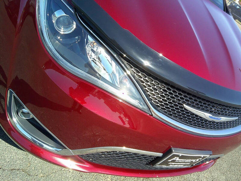 2017 Chrysler Pacifica Touring-L Plus