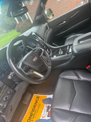 2017 Cadillac Escalade Platinum