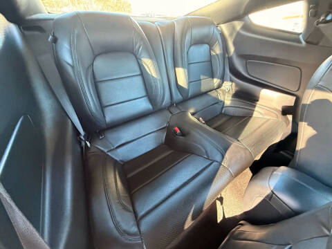 2015 Ford Mustang V6