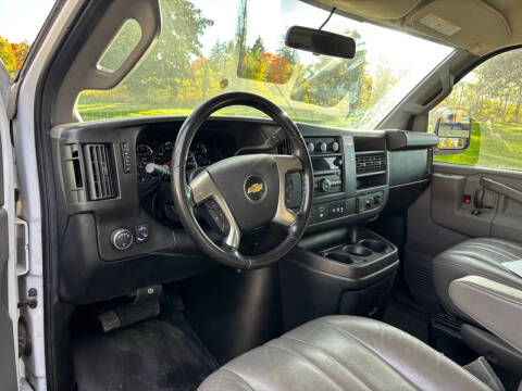 2017 Chevrolet Express LS 2500