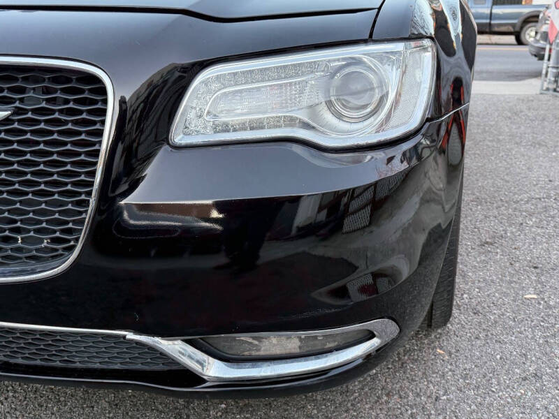 2016 Chrysler 300 Limited