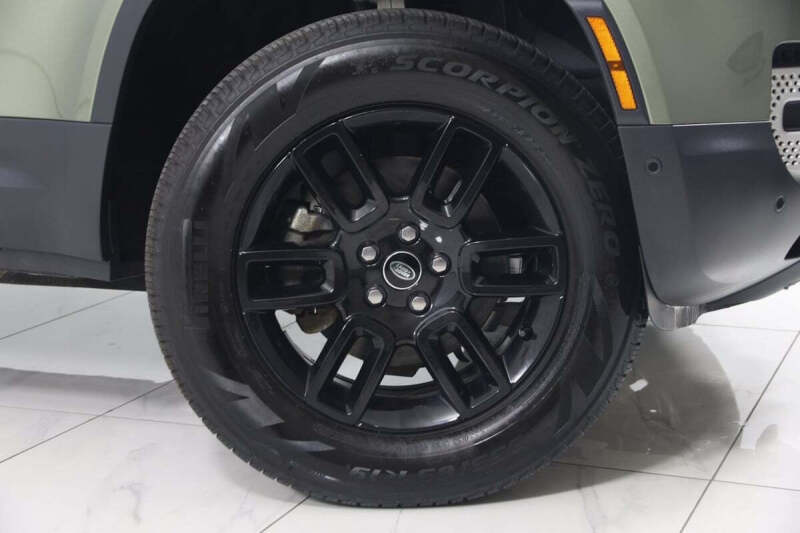 2023 Land Rover Defender