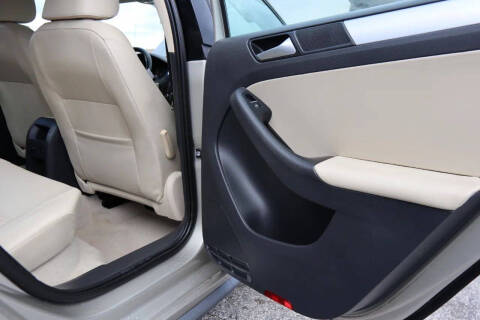 2013 Volkswagen Jetta Hybrid SEL Premium