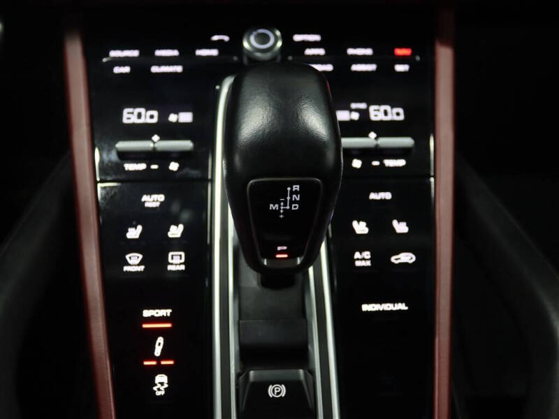 2019 Porsche Cayenne S