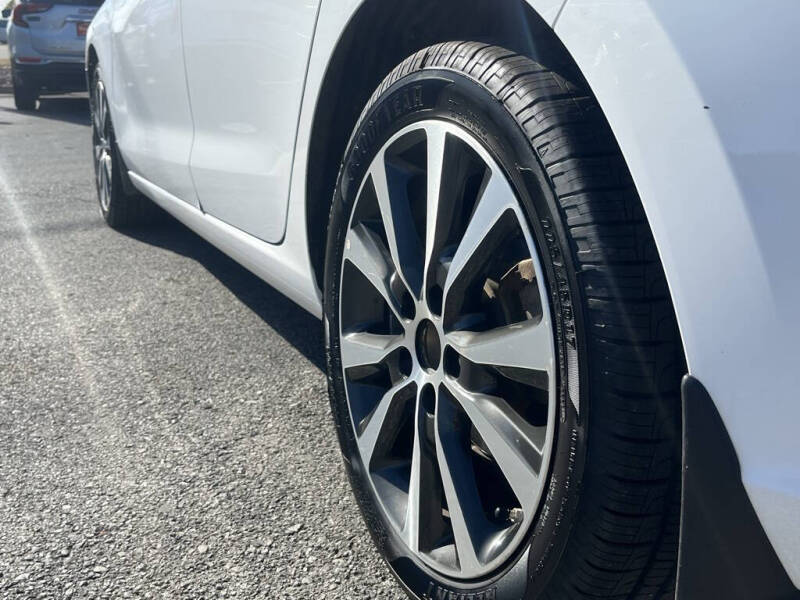 2020 Hyundai Elantra GT