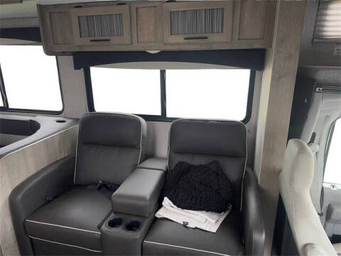 2021 Ford E-Series E-450 SD