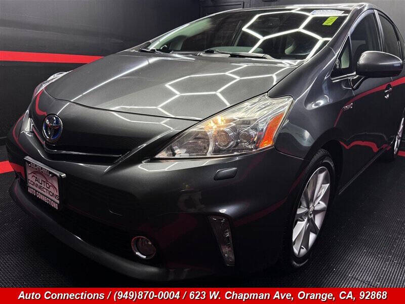 2012 Toyota Prius v Five